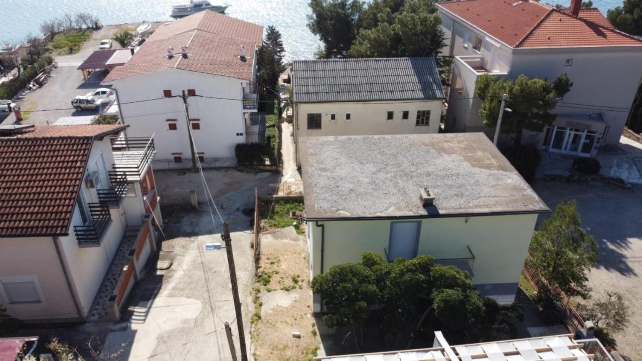 Hotel Vila Velvet à Starigrad Paklenica Extérieur photo