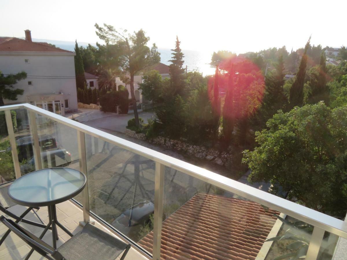 Hotel Vila Velvet à Starigrad Paklenica Extérieur photo