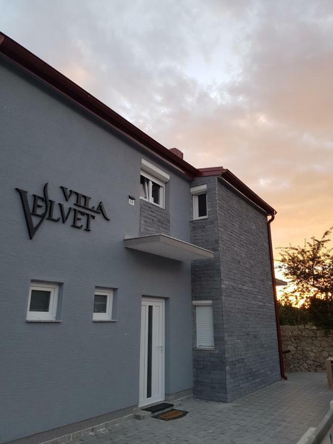 Hotel Vila Velvet à Starigrad Paklenica Extérieur photo