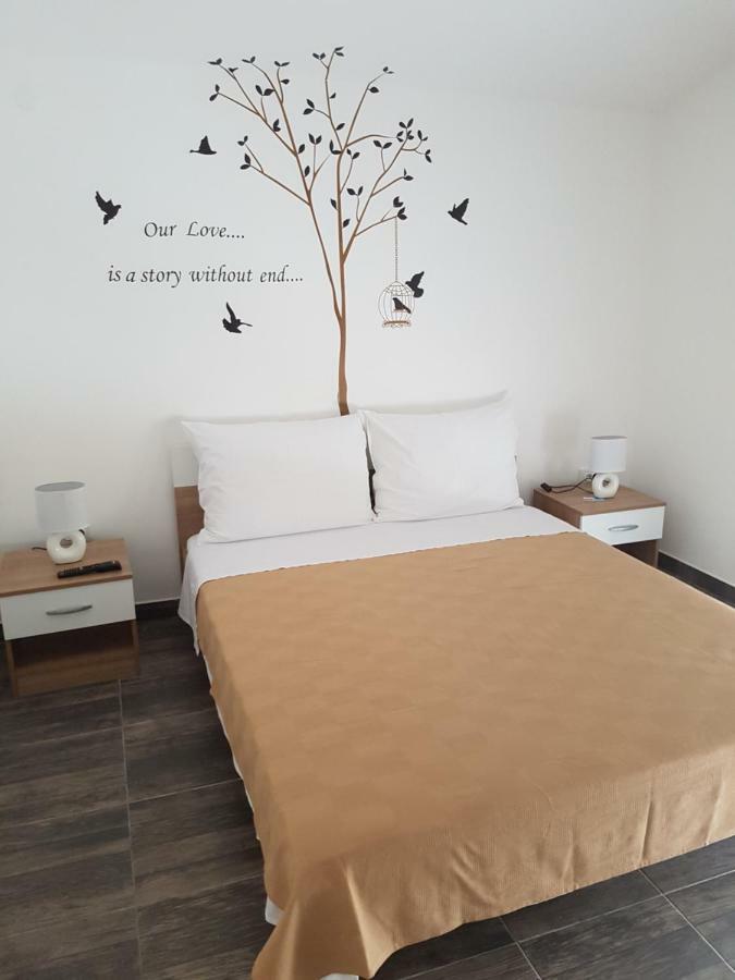 Hotel Vila Velvet à Starigrad Paklenica Extérieur photo